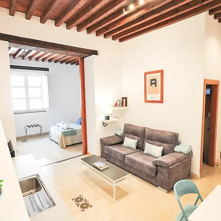 דירה Renthas Vid Loft
